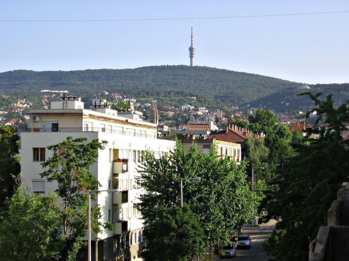 Startpont Apartman Печ Екстериор снимка